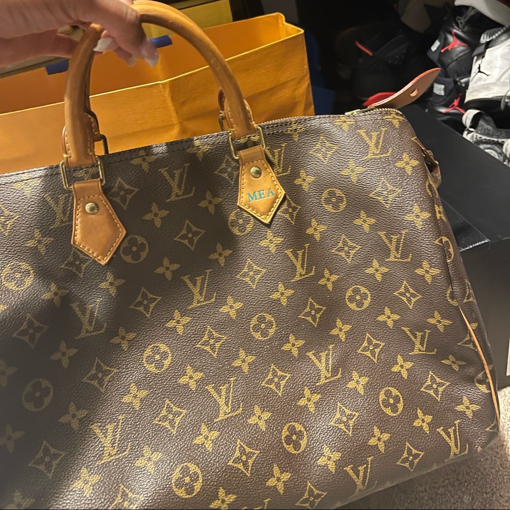 Louis Vuitton Canvas Speedy 35 (largest) - Picture 2 of 8